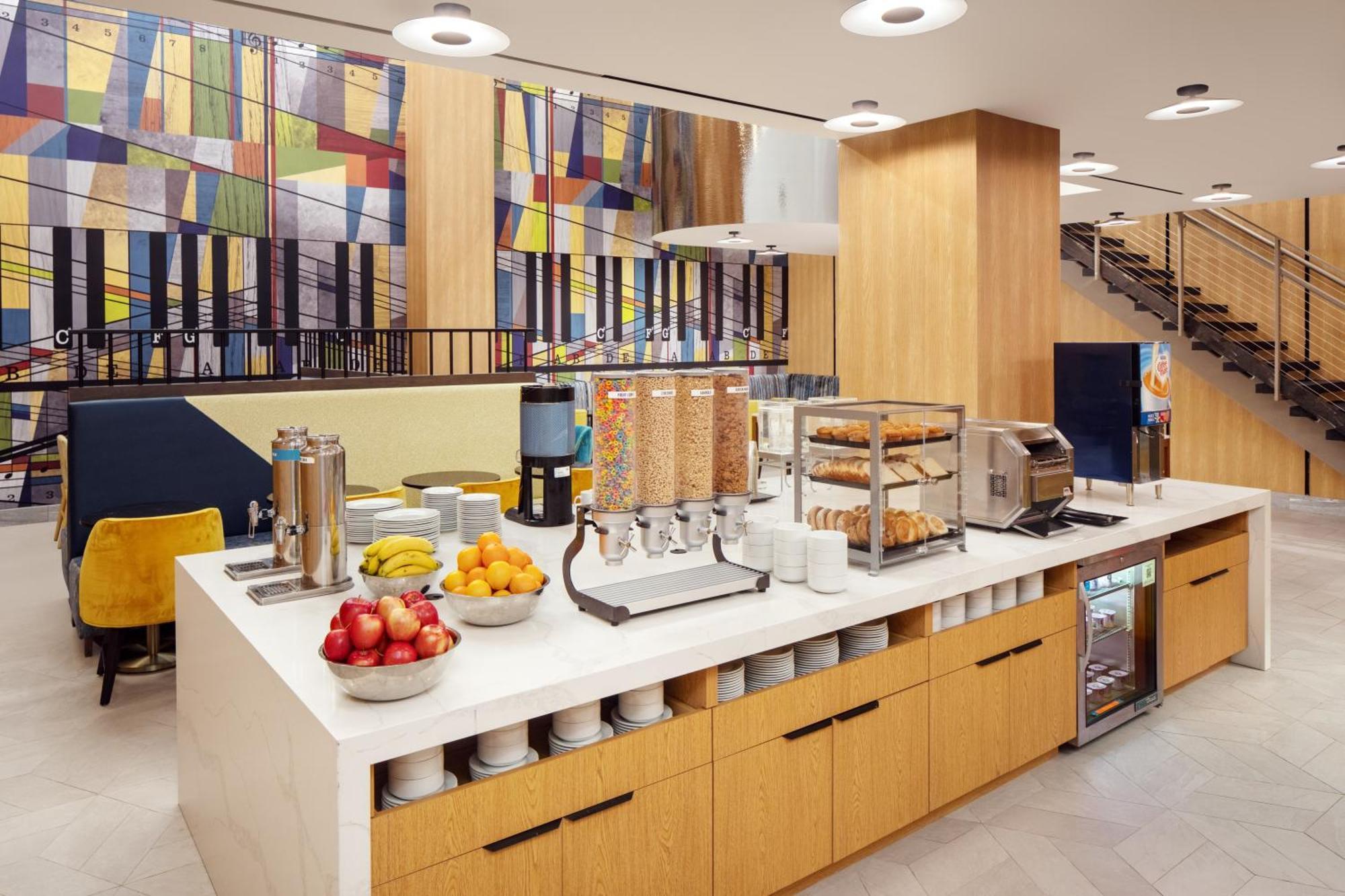 Home2 Suites By Hilton New York Times Square Экстерьер фото